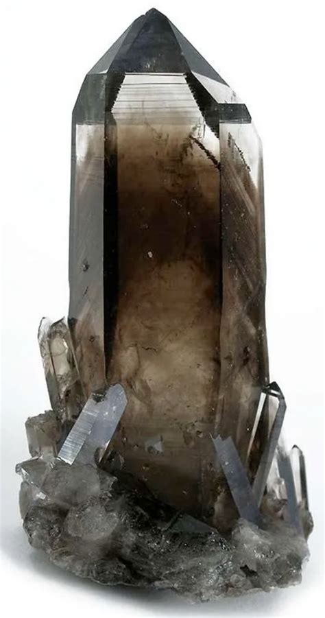 茶晶 屬性|茶晶/煙晶/煙水晶｜Smoky Quartz【功效/顏色/評級/脈 